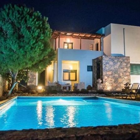 Luxury Villa In Agios Nikolaos With Private Pool Exterior foto