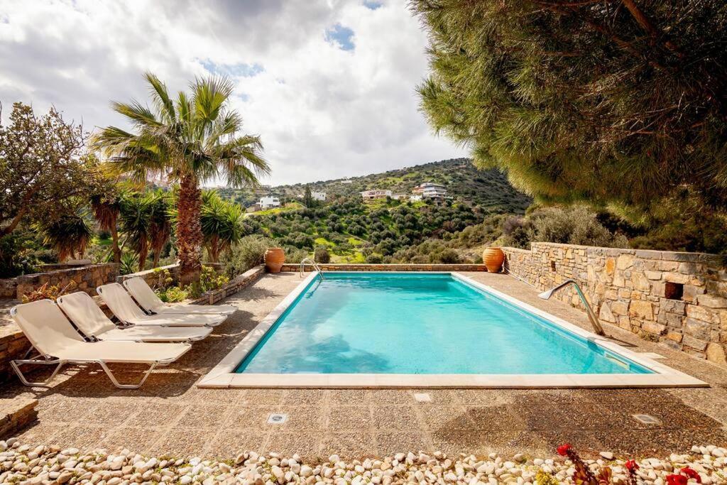 Luxury Villa In Agios Nikolaos With Private Pool Exterior foto